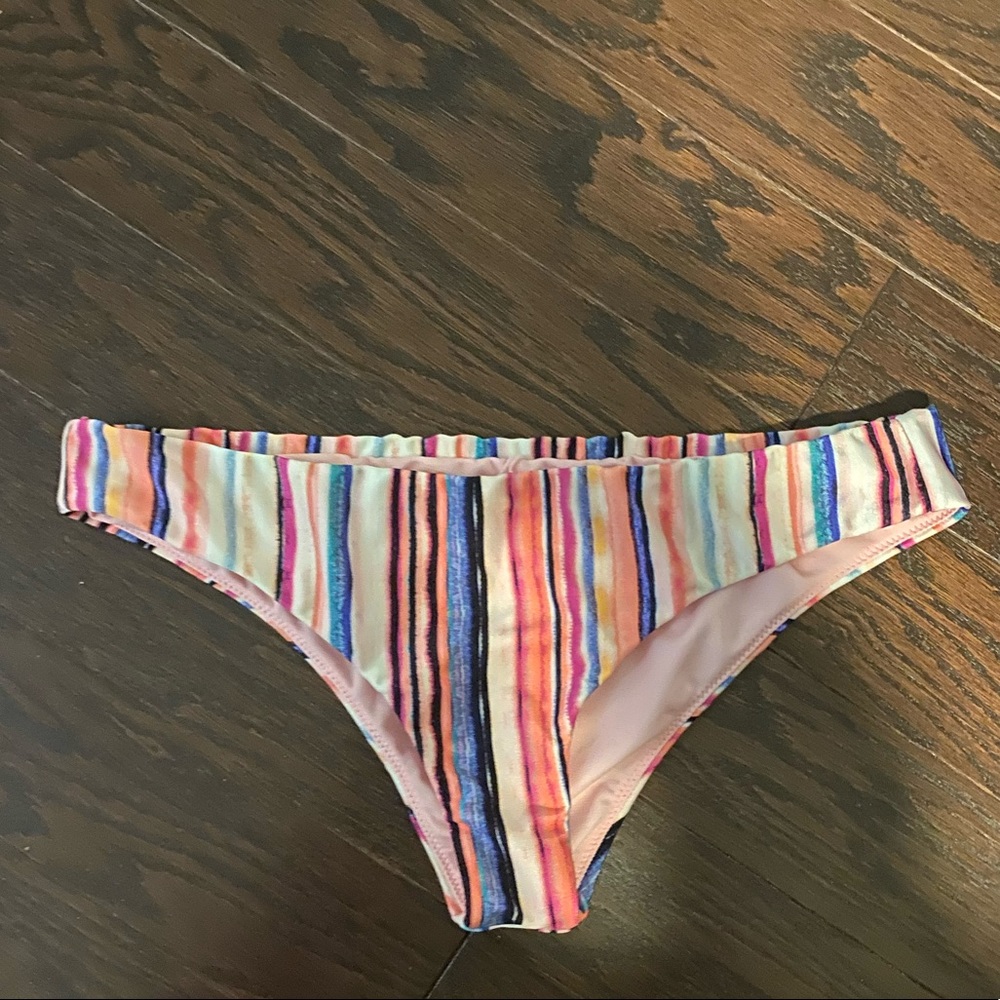 striped bikini bottoms